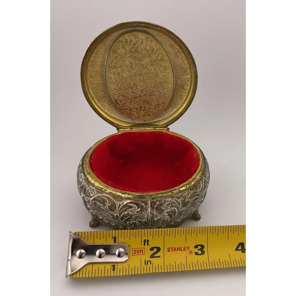 N/A decorative round